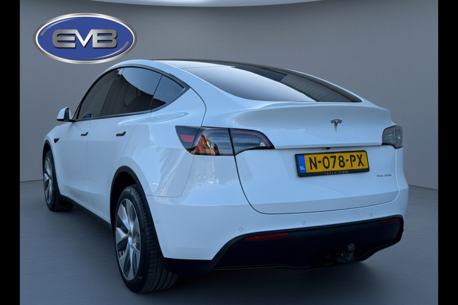 Tesla Model Y Long Range AWD 75 kWh, parelmoer wit, afneembare trekhaak, panoramadak, 1 e eigenaar, NL auto met nap