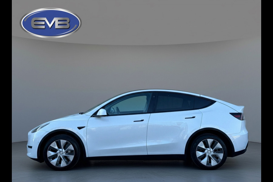 Tesla Model Y Long Range AWD 75 kWh, parelmoer wit, afneembare trekhaak, panoramadak, 1 e eigenaar, NL auto met nap