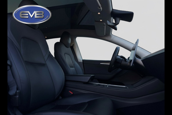Tesla Model Y Long Range AWD 75 kWh, parelmoer wit, afneembare trekhaak, panoramadak, 1 e eigenaar, NL auto met nap