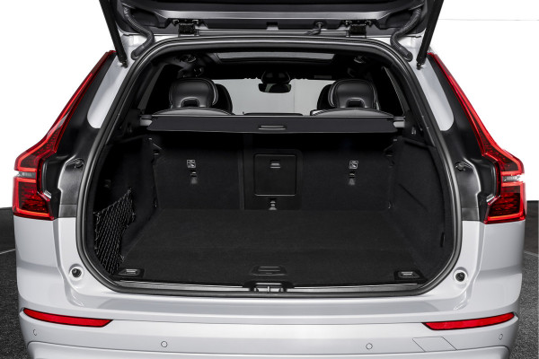 Volvo XC60 2.0 T6 Plug-in hybrid AWD Ultra Black Edition | S/K Panodak | Head-up | 360 Camera | Harman/Kardon | Dig. Cockpit | Adapt. Cruise | Stoel-+Stuurverw. | NAV+App.Connect | ECC | LM 21" | 1498