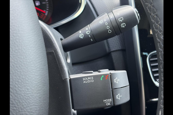 Renault Clio 0.9 TCe Limited 2e Eigenaar,Navi,Keyless.Airco,Cruise,Lm velgen,Pdc,N.A.P,Apk tot 04-2027