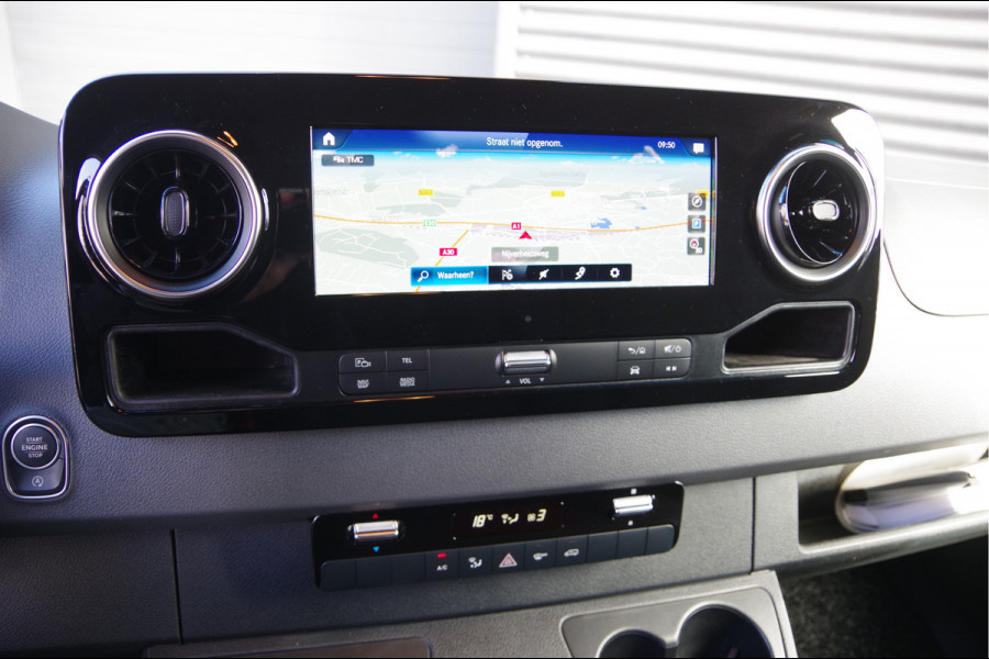 Mercedes-Benz Sprinter 319 3.0 CDI V6 L2H2 MARGE! AUT. LED, LEDER, MBUX 10'', STOELVERWARMING, TREKHAAK, CAMERA, CRUISE, LEDER STUUR, CLIMA