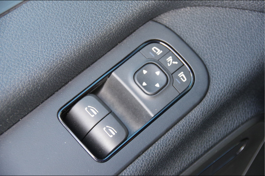 Mercedes-Benz Sprinter 319 3.0 CDI V6 L2H2 MARGE! AUT. LED, LEDER, MBUX 10'', STOELVERWARMING, TREKHAAK, CAMERA, CRUISE, LEDER STUUR, CLIMA