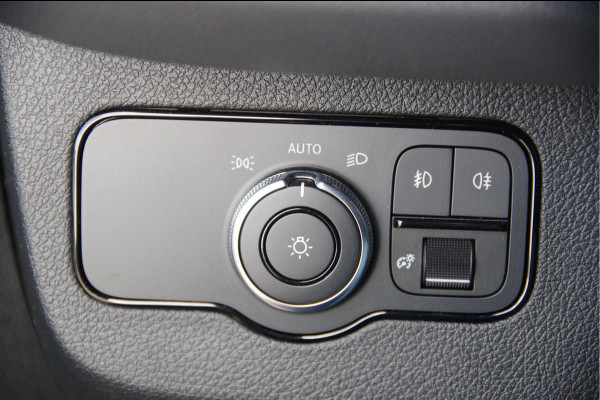 Mercedes-Benz Sprinter 319 3.0 CDI V6 L2H2 MARGE! AUT. LED, LEDER, MBUX 10'', STOELVERWARMING, TREKHAAK, CAMERA, CRUISE, LEDER STUUR, CLIMA