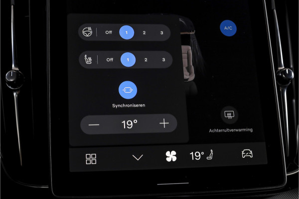 Volvo XC60 2.0 T6 Plug-in hybrid AWD Ultra Black Edition | S/K Panodak | Head-up | 360 Camera | Harman/Kardon | Dig. Cockpit | Adapt. Cruise | Stoel-+Stuurverw. | NAV+App.Connect | ECC | LM 21" | 1498