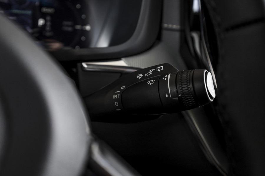 Volvo XC60 2.0 T6 Plug-in hybrid AWD Ultra Black Edition | S/K Panodak | Head-up | 360 Camera | Harman/Kardon | Dig. Cockpit | Adapt. Cruise | Stoel-+Stuurverw. | NAV+App.Connect | ECC | LM 21" | 1498