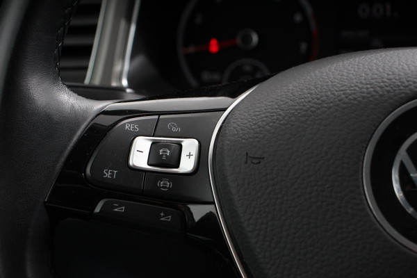 Volkswagen T-Roc 1.5 TSI 150pk DSG Style Team | Navigatie | Climate Control | DAB | Adaptive Cruise control | Elektrisch bedienbare achterklep |