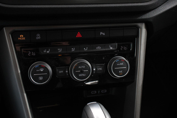 Volkswagen T-Roc 1.5 TSI 150pk DSG Style Team | Navigatie | Climate Control | DAB | Adaptive Cruise control | Elektrisch bedienbare achterklep |