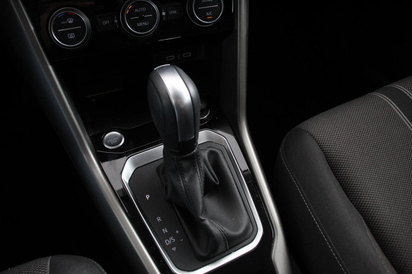 Volkswagen T-Roc 1.5 TSI 150pk DSG Style Team | Navigatie | Climate Control | DAB | Adaptive Cruise control | Elektrisch bedienbare achterklep |