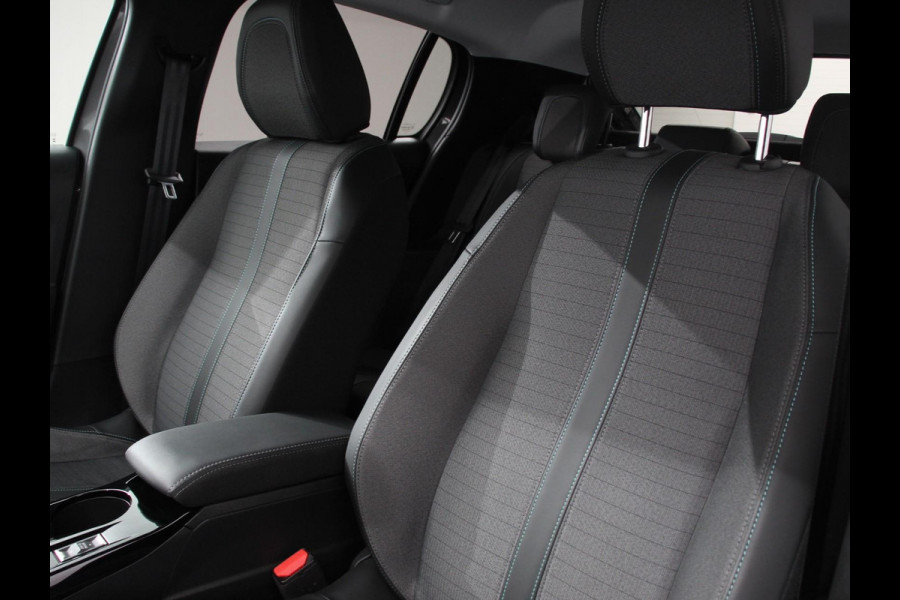 Peugeot 208 1.2 100pk Turbo Allure Pack Navigatie Camera Climate Control Digitale Cockpit Parkeer Sensoren Dab Led Lichtmetalen Velgen Cruise Control Led