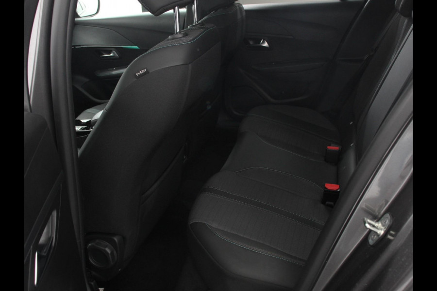 Peugeot 208 1.2 100pk Turbo Allure Pack Navigatie Camera Climate Control Digitale Cockpit Parkeer Sensoren Dab Led Lichtmetalen Velgen Cruise Control Led