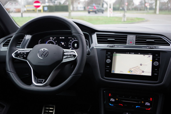Volkswagen Tiguan 1.4 TSI eHybrid 245 PK R-Line BNS+, Panoramadak, Leder, Matrix-LED, Adap. Cruise Control