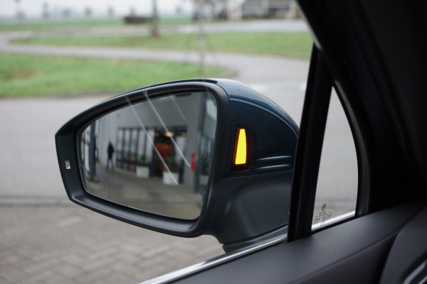 Volkswagen Tiguan 1.4 TSI eHybrid 245 PK R-Line BNS+, Panoramadak, Leder, Matrix-LED, Adap. Cruise Control