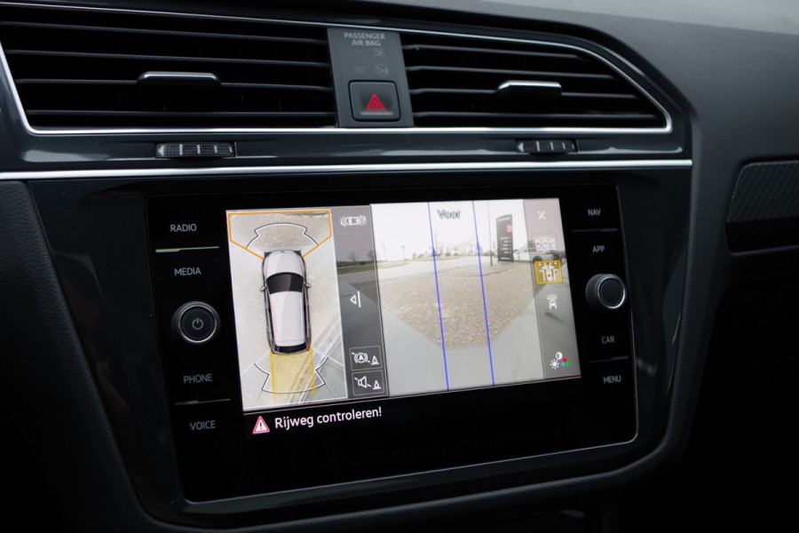 Volkswagen Tiguan 1.4 TSI eHybrid 245 PK R-Line BNS+, Panoramadak, Leder, Matrix-LED, Adap. Cruise Control