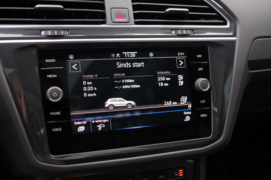 Volkswagen Tiguan 1.4 TSI eHybrid 245 PK R-Line BNS+, Panoramadak, Leder, Matrix-LED, Adap. Cruise Control