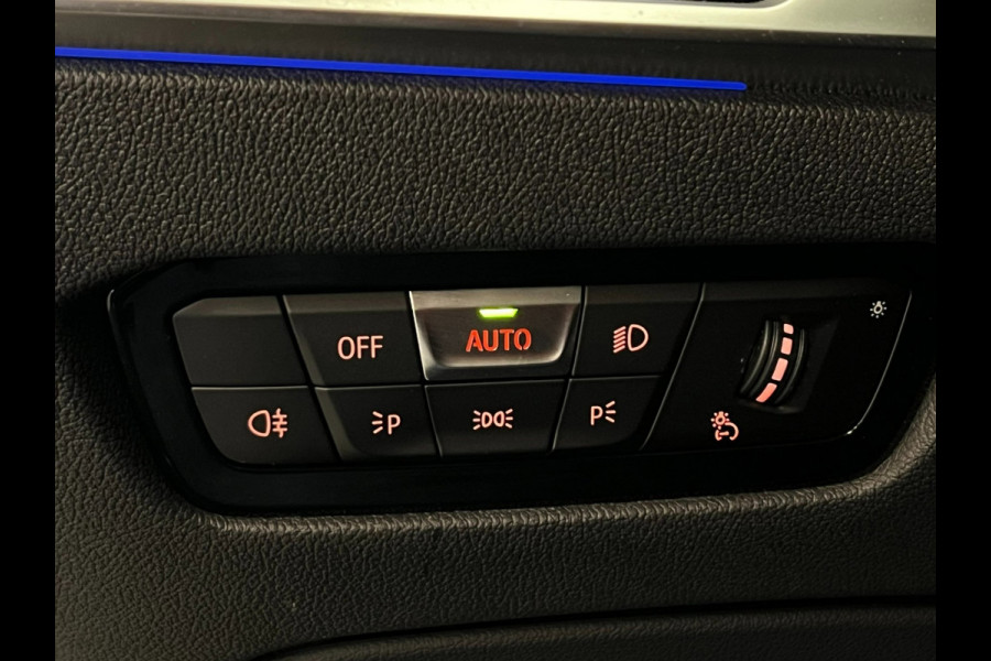 BMW 3 Serie Touring M340d xDrive / BTW / Pano / Harman / Memory