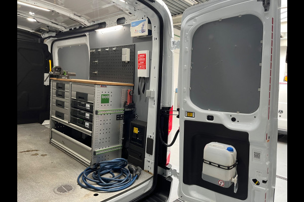 Ford E-Transit SERVICEWAGEN ELEKTRISCH 350 L2H2 Trend 68 kWh BOTT INRICHTING, V230 OMVORMER, LUXE UITVOERING, RIJKLAARPRIJS!