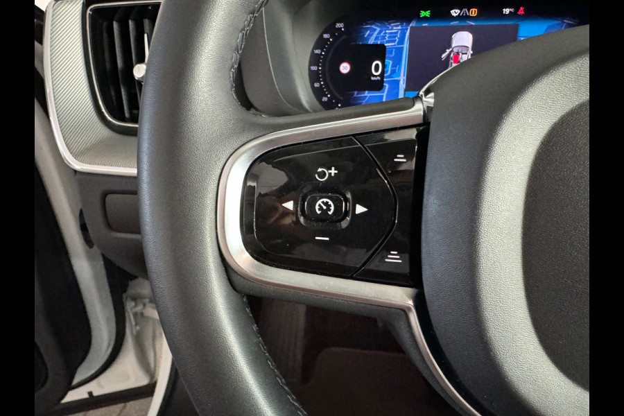 Volvo XC60 2.0 T8 Plug-in hybrid AWD Plus Bright Pano|Memory