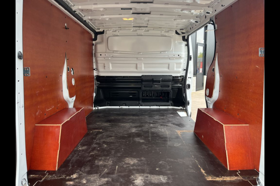 Renault Trafic 2.0 dCi E6 120pk Comfort 3p Lease €236 p/m, Airco, PDC, Cruise controle, Onderhoudshistorie aanwezig