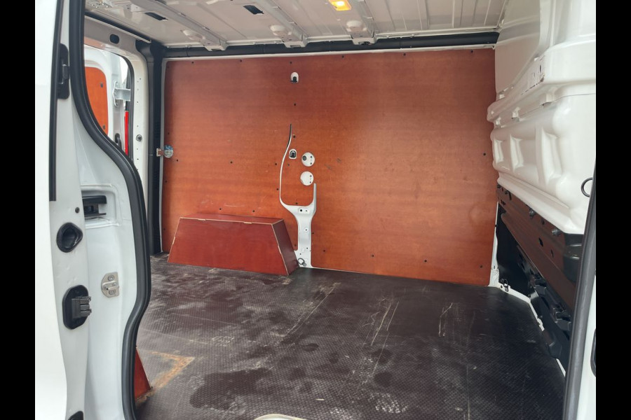 Renault Trafic 2.0 dCi E6 120pk Comfort 3p Lease €236 p/m, Airco, PDC, Cruise controle, Onderhoudshistorie aanwezig