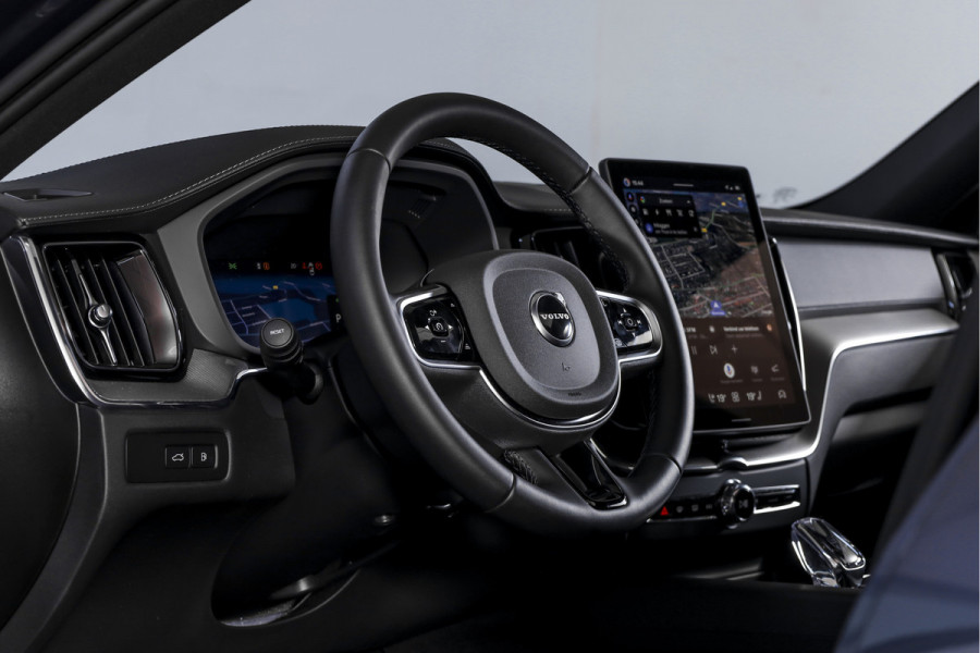 Volvo XC60 2.0 T6 Plug-in hybrid AWD Ultra Black Edition | S/K Panodak | Head-up | 360 Camera | Harman/Kardon | Dig. Cockpit | Adapt. Cruise | Stoel-+Stuurverw. | NAV+App.Connect | ECC | LM 21" | 1508