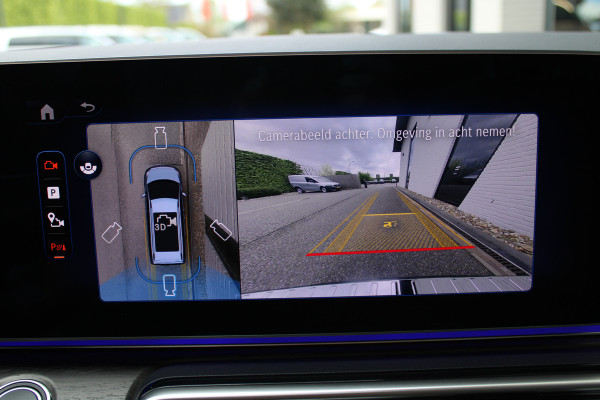 Mercedes-Benz Eqv 300 L2 / AMG / Panorama / 7-Persoons / Burmester / Electr Stoelen / Vol Opties / NIEUWSTAAT