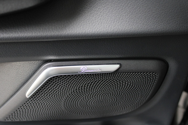 Mercedes-Benz Eqv 300 L2 / AMG / Panorama / 7-Persoons / Burmester / Electr Stoelen / Vol Opties / NIEUWSTAAT