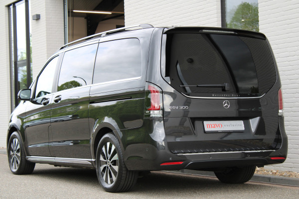 Mercedes-Benz Eqv 300 L2 / AMG / Panorama / 7-Persoons / Burmester / Electr Stoelen / Vol Opties / NIEUWSTAAT