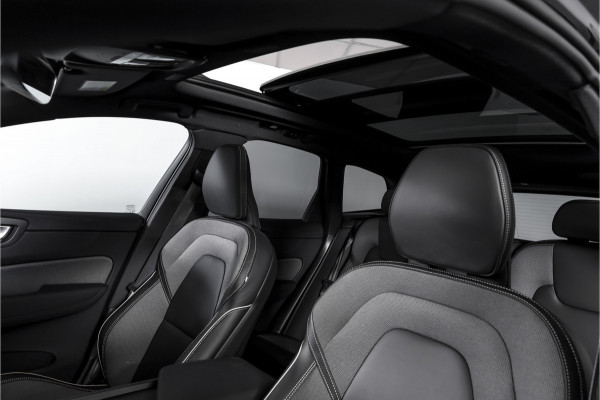 Volvo XC60 2.0 T6 Plug-in hybrid AWD Ultra Black Edition | S/K Panodak | Head-up | 360 Camera | Harman/Kardon | Dig. Cockpit | Adapt. Cruise | Stoel-+Stuurverw. | NAV+App.Connect | ECC | LM 21" | 0630