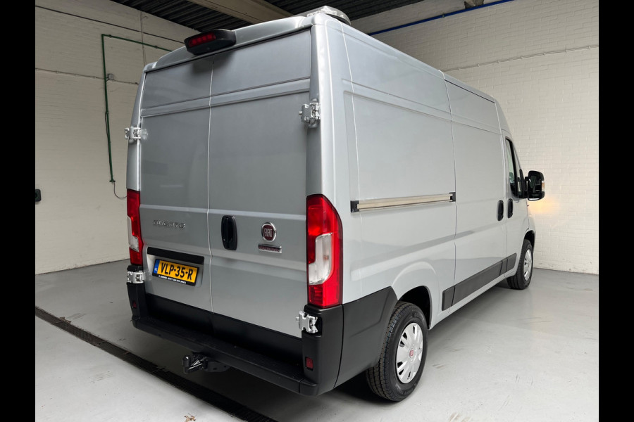 Fiat Ducato Automaat 30 2.3 MultiJet 140pk euro6 L2H2 3Persoons Airco Navigatie Trekhaak Zilvergrijs Metallic RIJKLAARPRIJS!