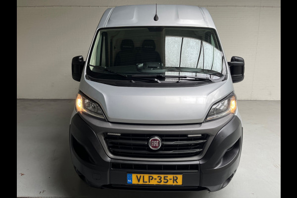 Fiat Ducato Automaat 30 2.3 MultiJet 140pk euro6 L2H2 3Persoons Airco Navigatie Trekhaak Zilvergrijs Metallic RIJKLAARPRIJS!