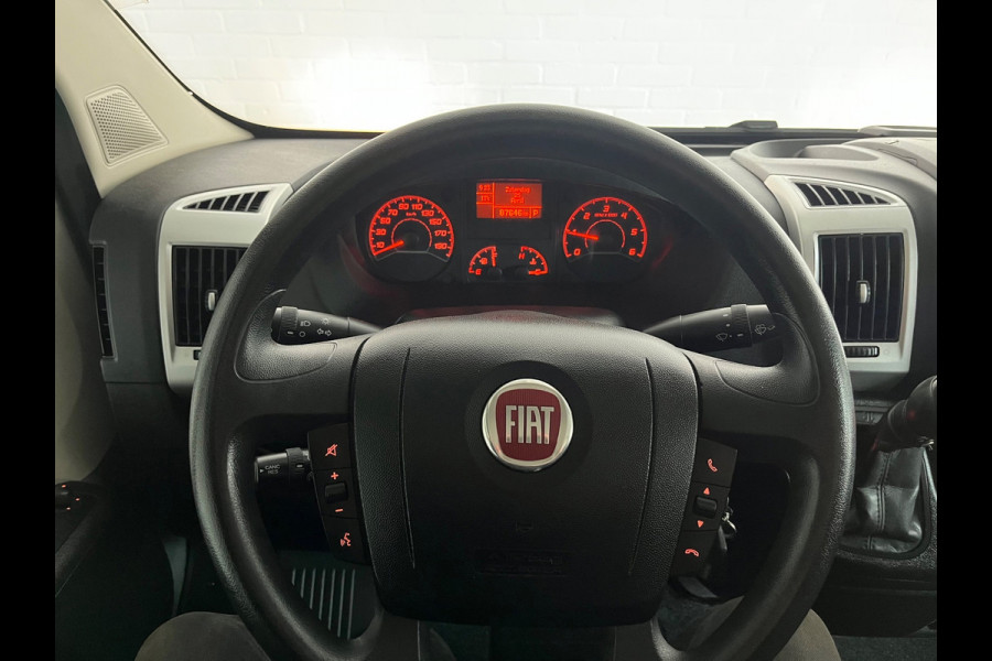 Fiat Ducato Automaat 30 2.3 MultiJet 140pk euro6 L2H2 3Persoons Airco Navigatie Trekhaak Zilvergrijs Metallic RIJKLAARPRIJS!