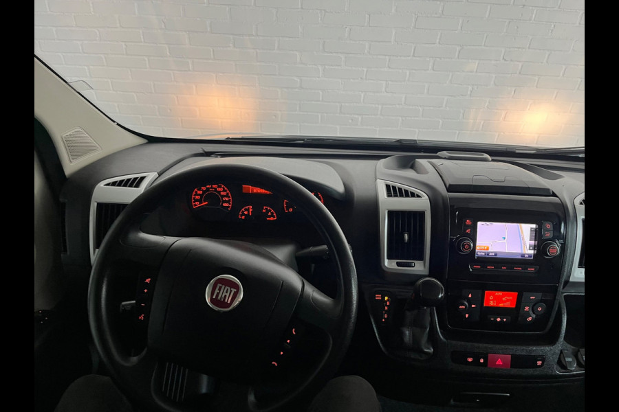 Fiat Ducato Automaat 30 2.3 MultiJet 140pk euro6 L2H2 3Persoons Airco Navigatie Trekhaak Zilvergrijs Metallic RIJKLAARPRIJS!