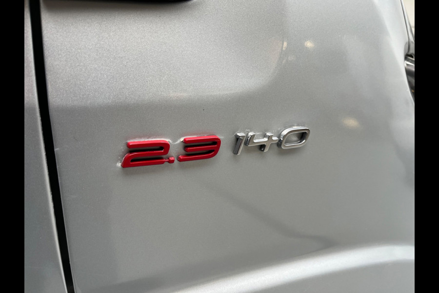 Fiat Ducato Automaat 30 2.3 MultiJet 140pk euro6 L2H2 3Persoons Airco Navigatie Trekhaak Zilvergrijs Metallic RIJKLAARPRIJS!