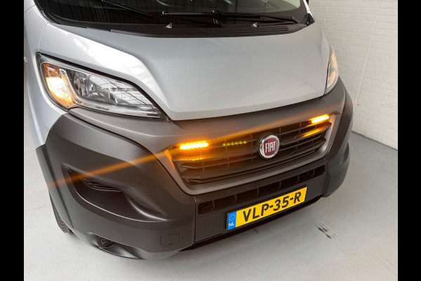 Fiat Ducato Automaat 30 2.3 MultiJet 140pk euro6 L2H2 3Persoons Airco Navigatie Trekhaak Zilvergrijs Metallic RIJKLAARPRIJS!