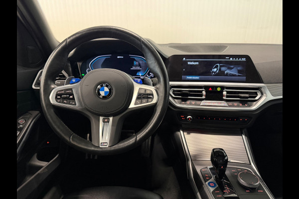 BMW 3-serie 330e High Executive | M-SPORT | ACC | LEDER | ZWART HEMEL