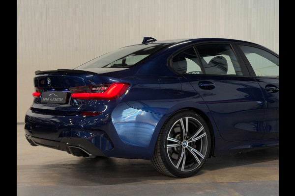 BMW 3-serie 330e High Executive | M-SPORT | ACC | LEDER | ZWART HEMEL