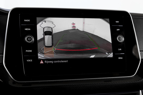 Volkswagen T-Cross 1.0 TSI 115 PK R-Line - Automaat | Dig. Cockpit | Adapt. Cruise | Camera | PDC | App. Connect | ECC | DAB | LM 18" | 2240