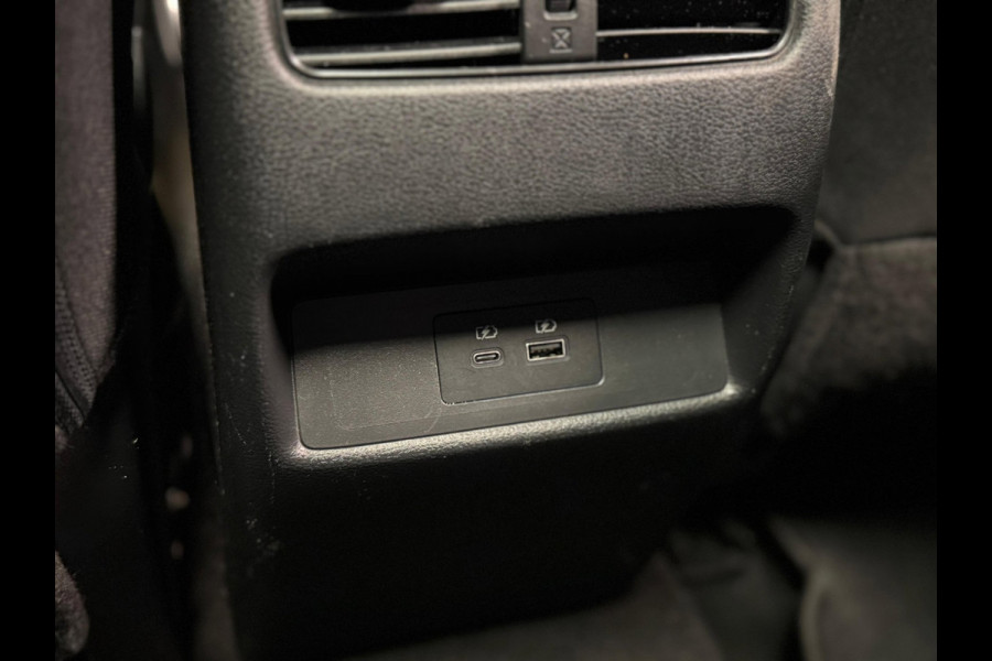 Nissan QASHQAI 1.3 MHEV Premiere Edition / NAP / 360 Camera / Pano/ HUD / Keyless / DAB