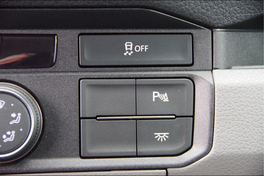 MAN TGE 3.180 35 2.0 L3H3(L2H2) 177PK AUT. 3-ZITS, LED, TREKHAAK, GEV. STOEL, CAMERA, CRUISE, AIRCO, PARKEERSENSOREN, CARPLAY
