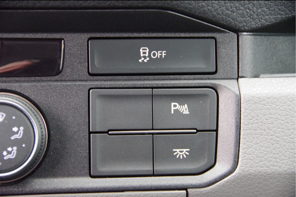 MAN TGE 3.180 35 2.0 L3H3(L2H2) 177PK AUT. 3-ZITS, LED, TREKHAAK, GEV. STOEL, CAMERA, CRUISE, AIRCO, PARKEERSENSOREN, CARPLAY