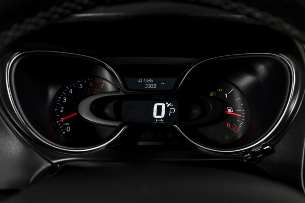 Renault Captur 1.3 TCe 150 PK Intens - Automaat | Cruise | PDC | Camera | NAV+Android Auto | ECC | LED | Trekhaak | LM 17" |