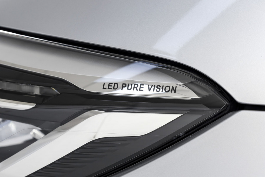 Renault Captur 1.3 TCe 150 PK Intens - Automaat | Cruise | PDC | Camera | NAV+Android Auto | ECC | LED | Trekhaak | LM 17" |