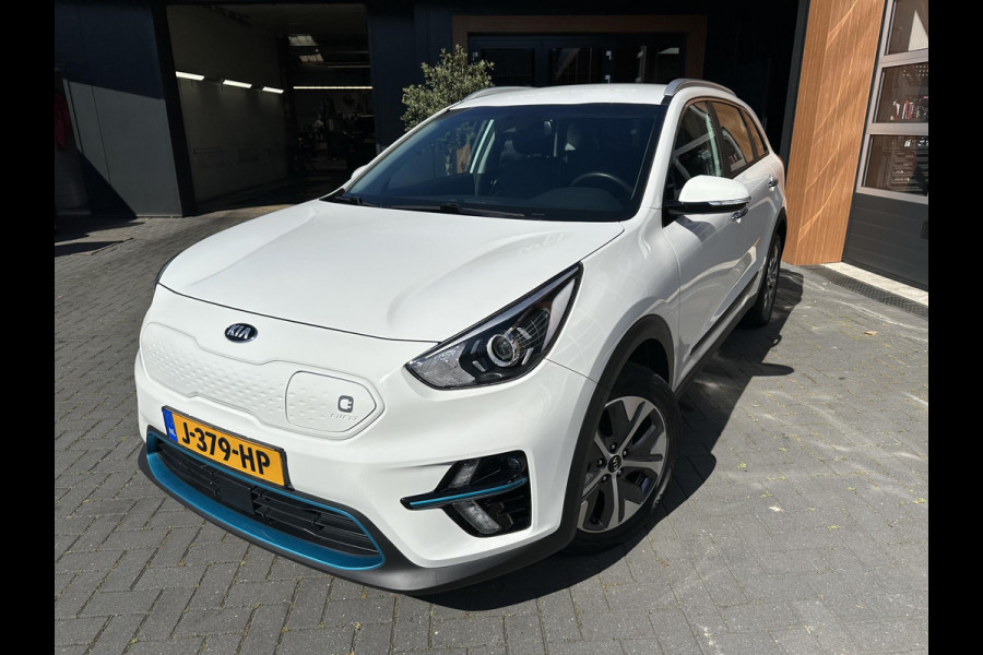 Kia e-Niro DynamicLine 64 kWh | 3-Fase | Camera | Adaptieve cruise control | NL-Auto |