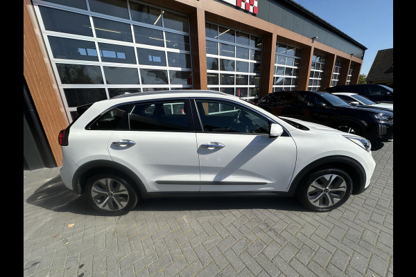 Kia e-Niro DynamicLine 64 kWh | 3-Fase | Camera | Adaptieve cruise control | NL-Auto |