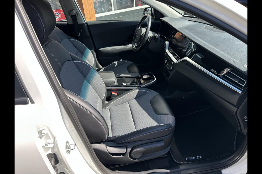 Kia e-Niro DynamicLine 64 kWh | 3-Fase | Camera | Adaptieve cruise control | NL-Auto |