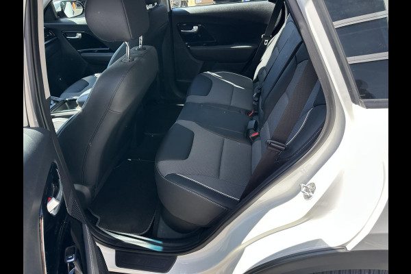 Kia e-Niro DynamicLine 64 kWh | 3-Fase | Camera | Adaptieve cruise control | NL-Auto |
