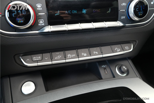 Audi Q5 55TFSIe S-Edition Competition | RS Stoelen | Pano | 360 | Trekhaak