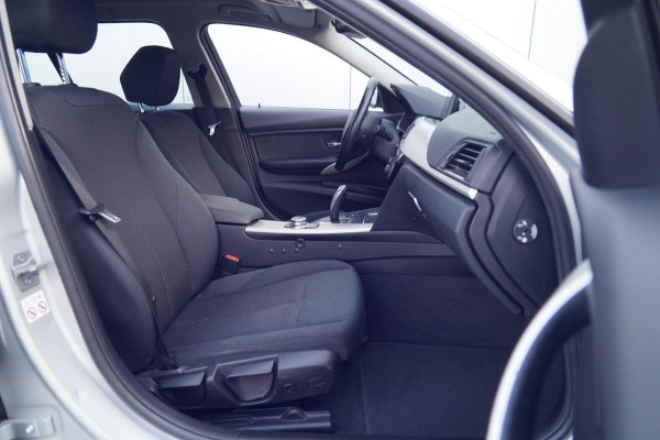 BMW 3 Serie Touring 320d High Executive / Navi / Incl. BTW / Stoelverw. / Cruise Control / Climate