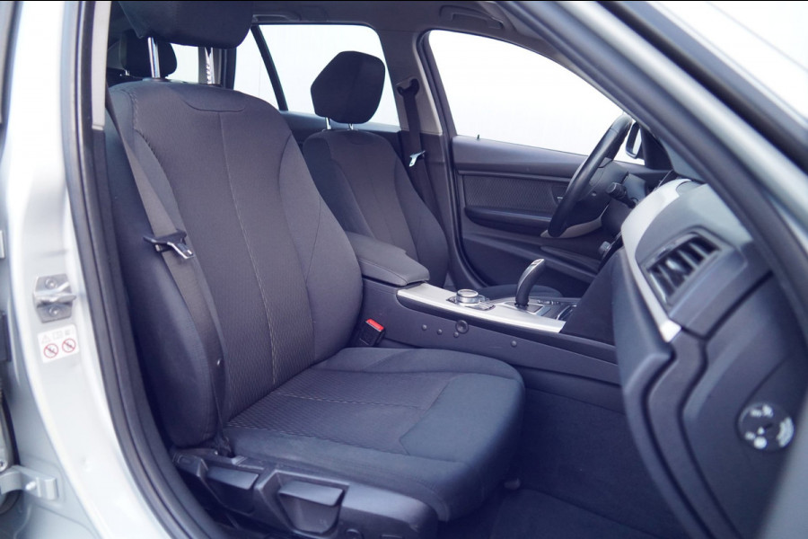 BMW 3 Serie Touring 320d High Executive / Navi / Incl. BTW / Stoelverw. / Cruise Control / Climate